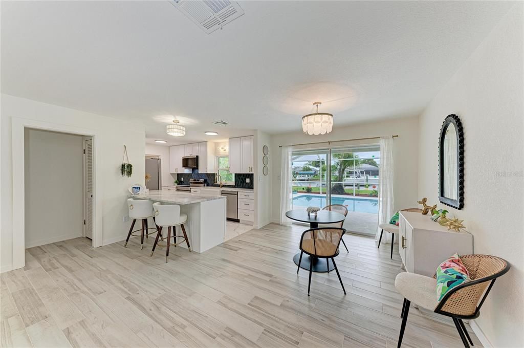 For Sale: $449,000 (3 beds, 2 baths, 1696 Square Feet)