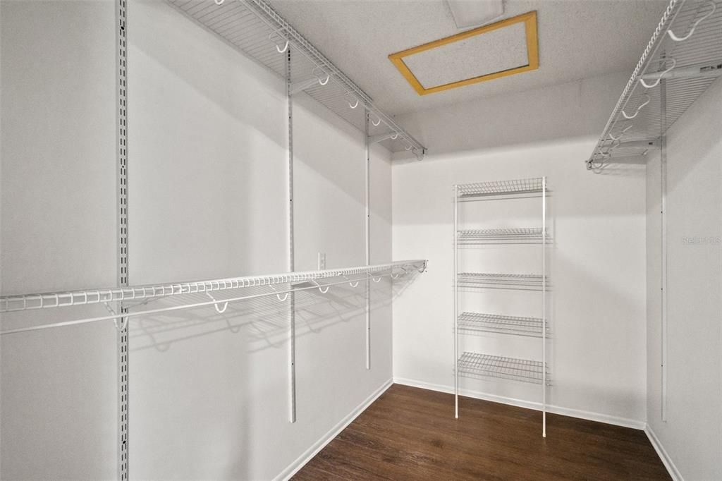 На продажу: $479,900 (3 спален, 2 ванн, 2375 Квадратных фут)