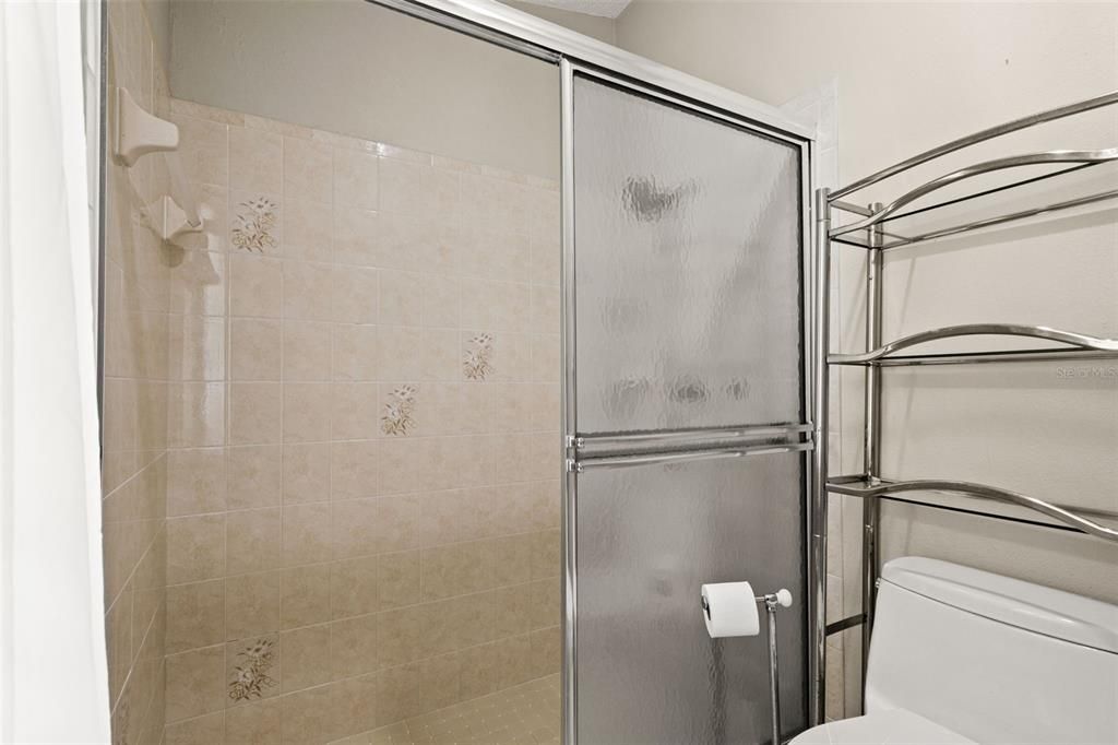 На продажу: $479,900 (3 спален, 2 ванн, 2375 Квадратных фут)