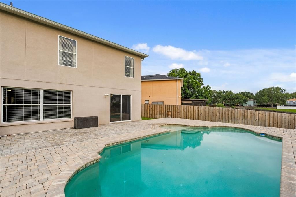 For Sale: $400,000 (3 beds, 2 baths, 1764 Square Feet)