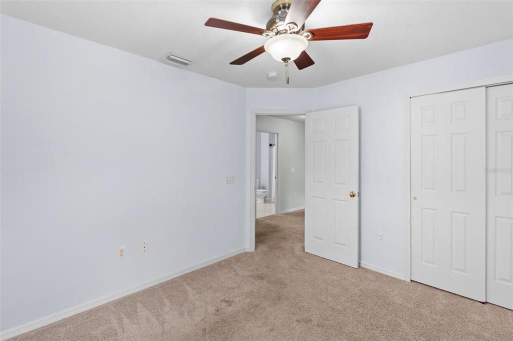 For Sale: $400,000 (3 beds, 2 baths, 1764 Square Feet)