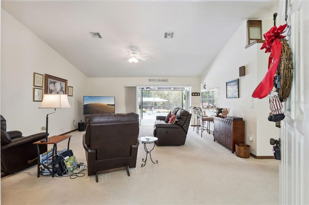 For Sale: $595,900 (3 beds, 2 baths, 2001 Square Feet)