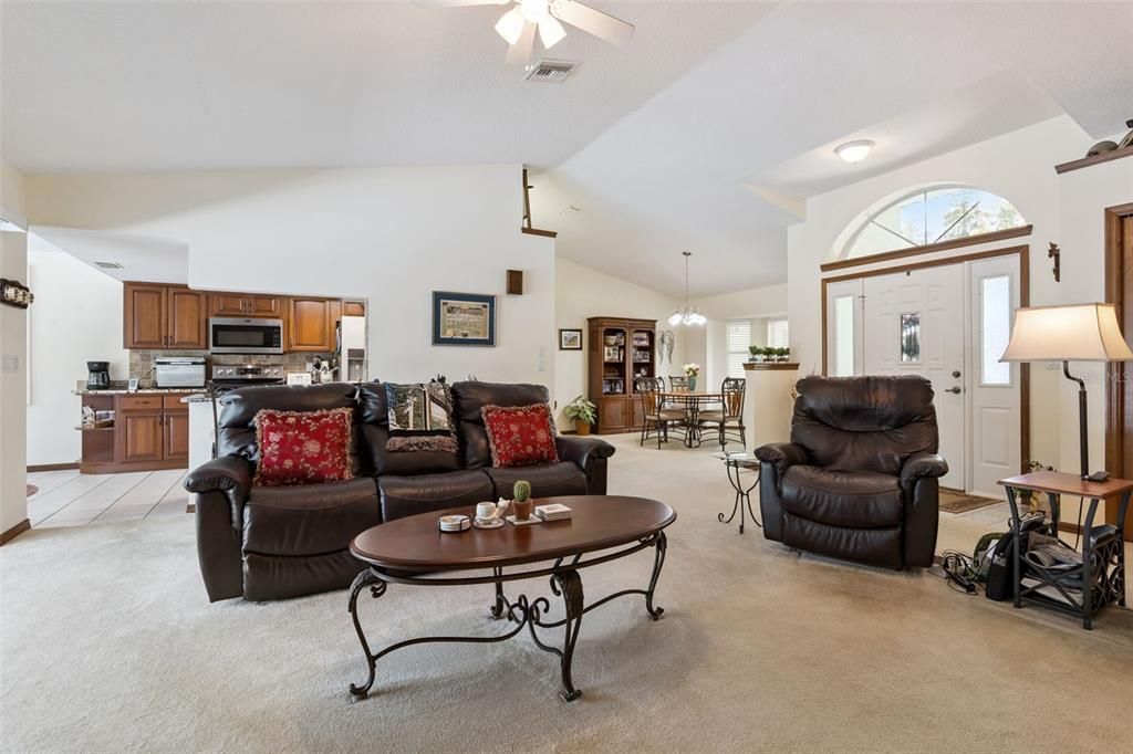 For Sale: $595,900 (3 beds, 2 baths, 2001 Square Feet)