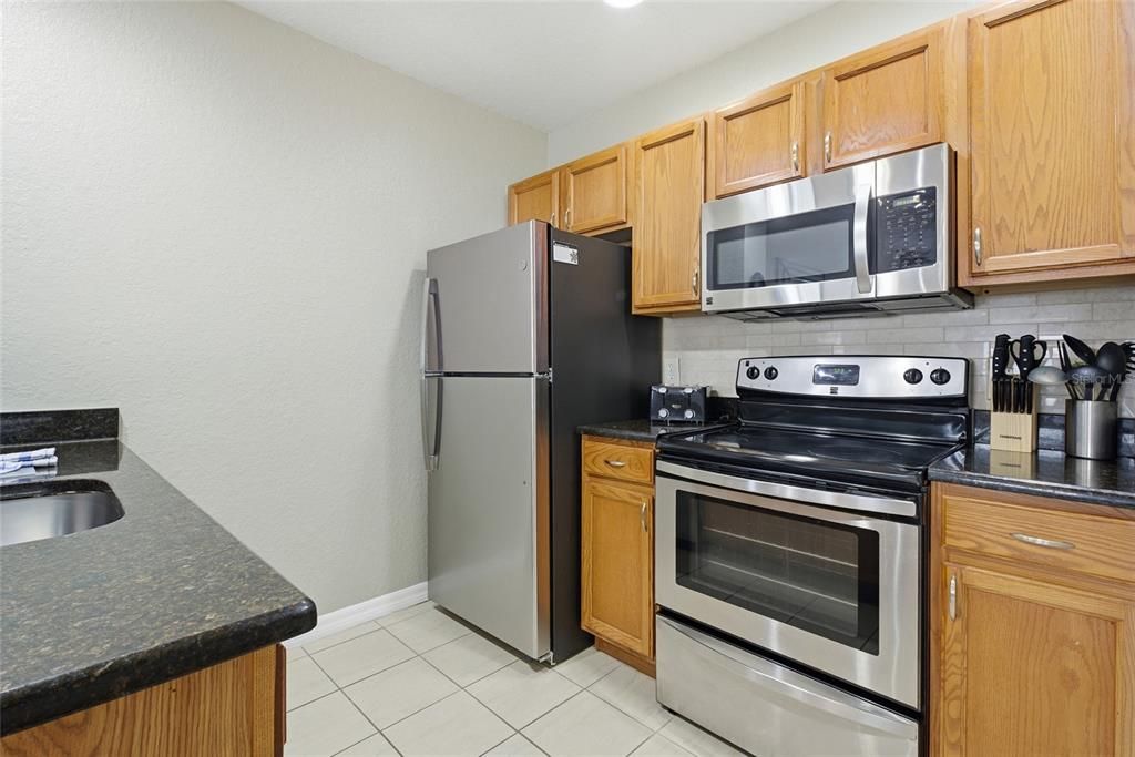 For Sale: $229,500 (3 beds, 2 baths, 1296 Square Feet)