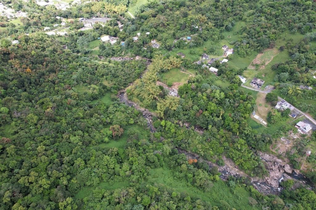 На продажу: $899,000 (28.00 acres)