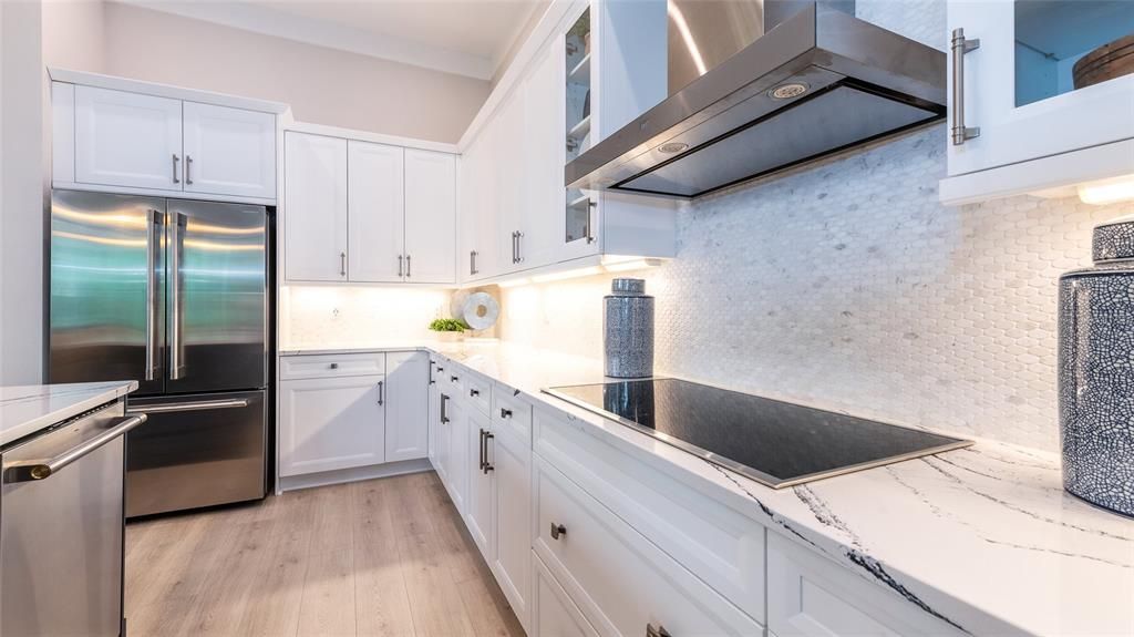 На продажу: $599,990 (3 спален, 3 ванн, 2360 Квадратных фут)