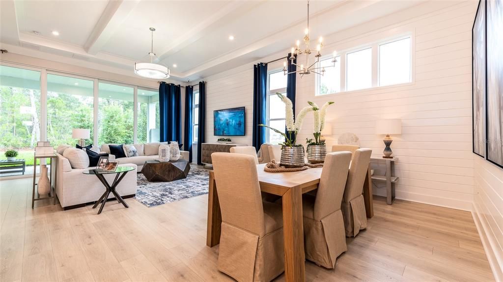 На продажу: $599,990 (3 спален, 3 ванн, 2360 Квадратных фут)