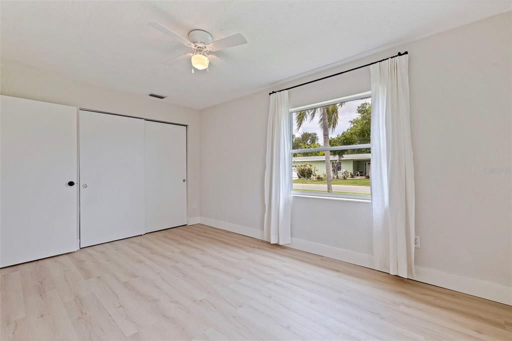 Activo con contrato: $450,000 (3 camas, 2 baños, 1450 Pies cuadrados)