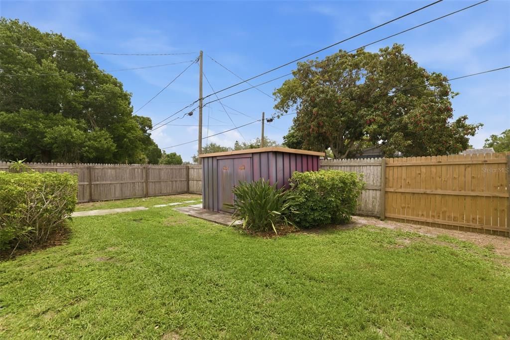 Activo con contrato: $450,000 (3 camas, 2 baños, 1450 Pies cuadrados)