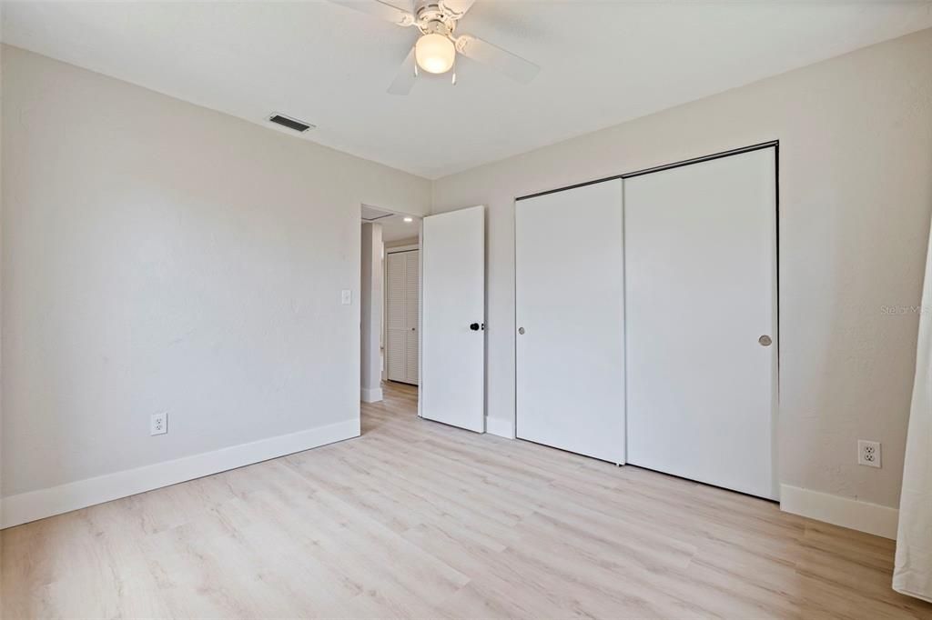 Activo con contrato: $450,000 (3 camas, 2 baños, 1450 Pies cuadrados)
