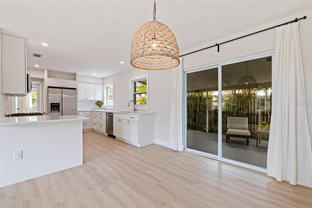 Activo con contrato: $450,000 (3 camas, 2 baños, 1450 Pies cuadrados)