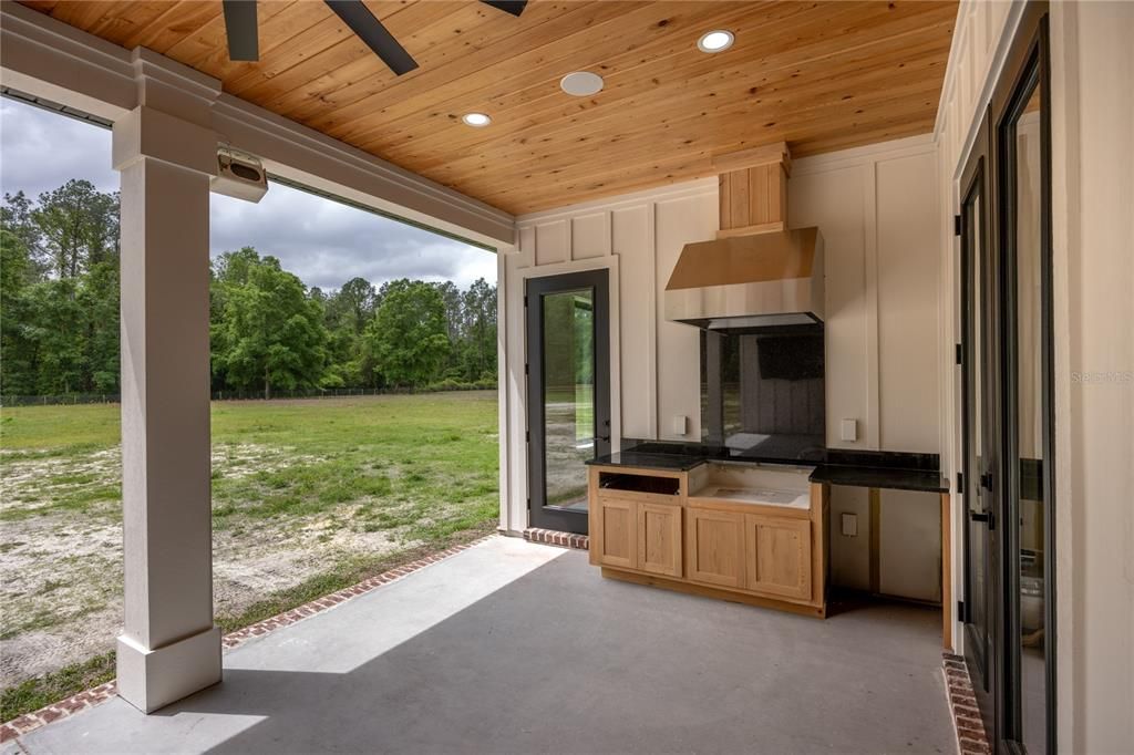 For Sale: $1,600,000 (4 beds, 4 baths, 3500 Square Feet)