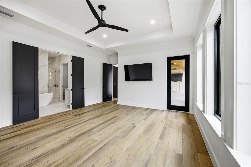 For Sale: $1,600,000 (4 beds, 4 baths, 3500 Square Feet)