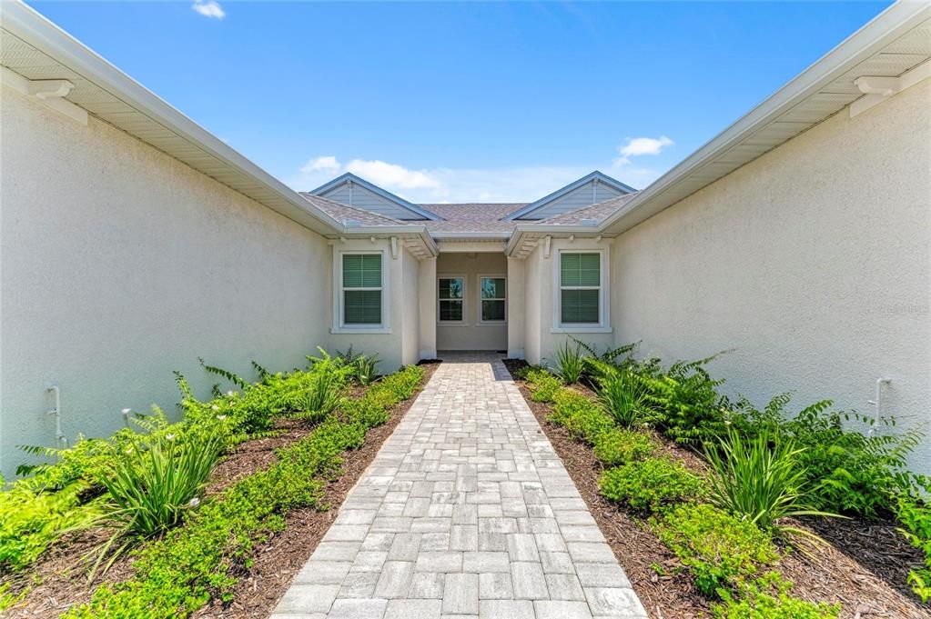 For Sale: $448,000 (2 beds, 2 baths, 1486 Square Feet)