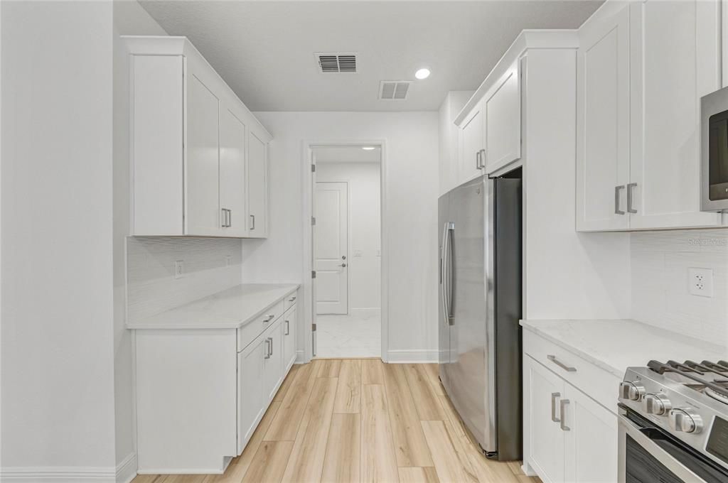 For Sale: $448,000 (2 beds, 2 baths, 1486 Square Feet)