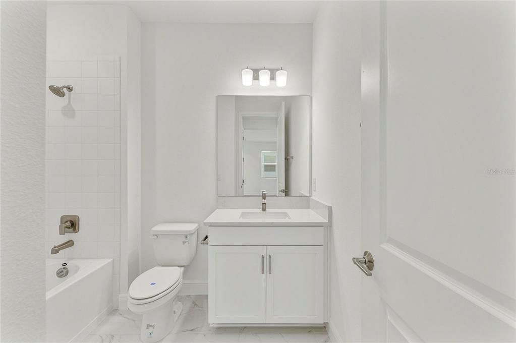 For Sale: $448,000 (2 beds, 2 baths, 1486 Square Feet)