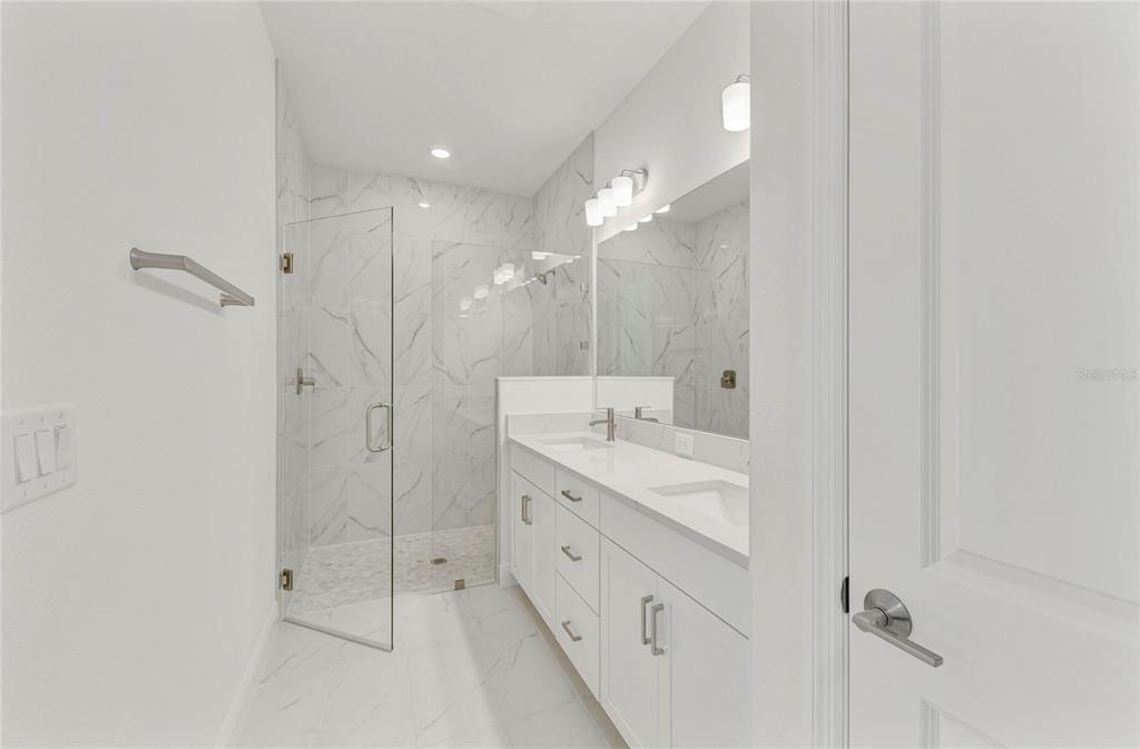 For Sale: $448,000 (2 beds, 2 baths, 1486 Square Feet)