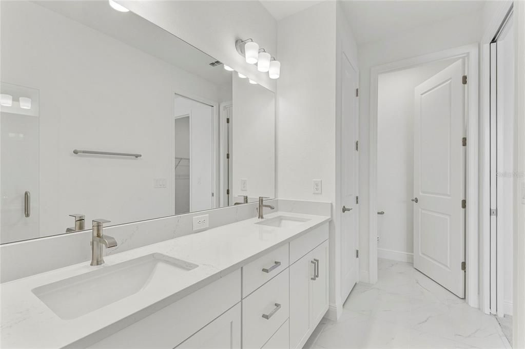 For Sale: $448,000 (2 beds, 2 baths, 1486 Square Feet)