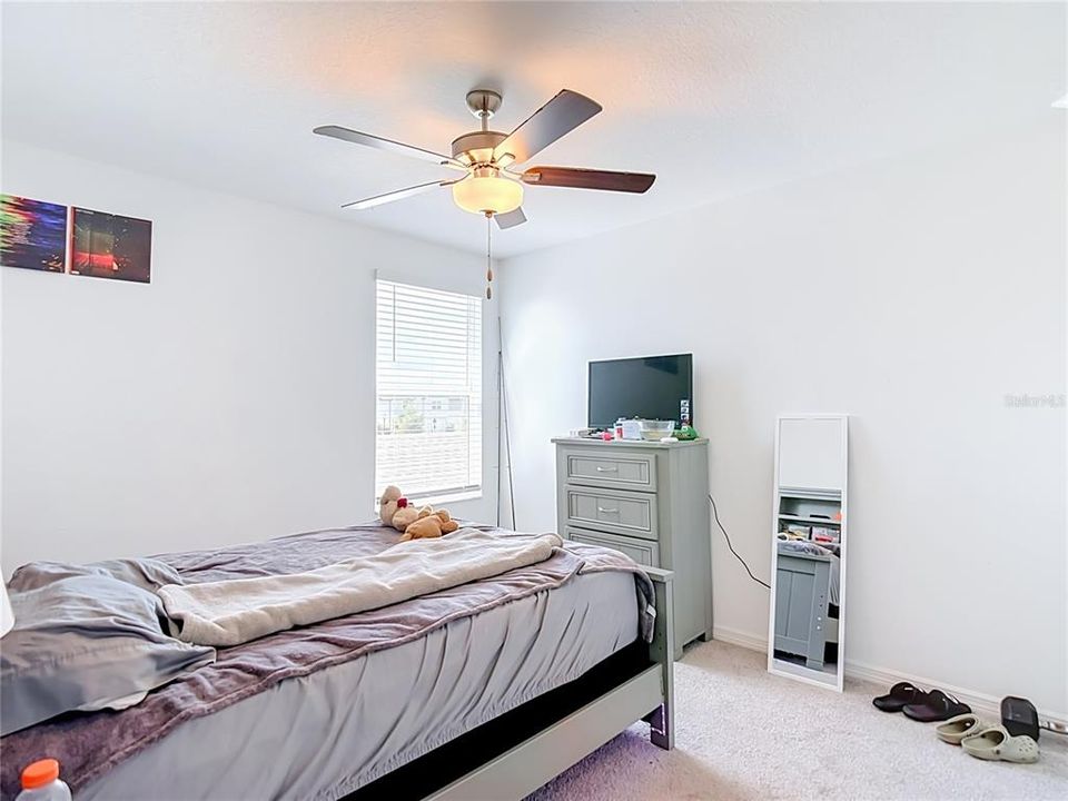 For Sale: $440,000 (6 beds, 3 baths, 2580 Square Feet)