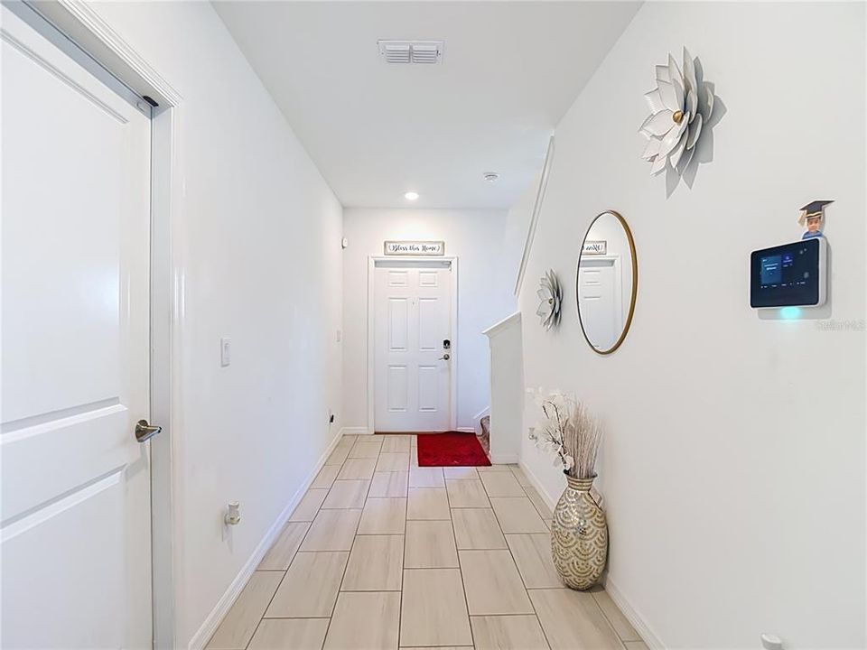 For Sale: $440,000 (6 beds, 3 baths, 2580 Square Feet)