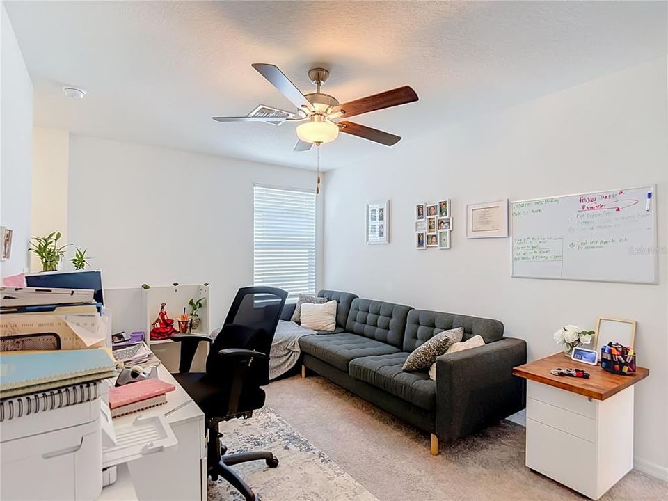 For Sale: $440,000 (6 beds, 3 baths, 2580 Square Feet)