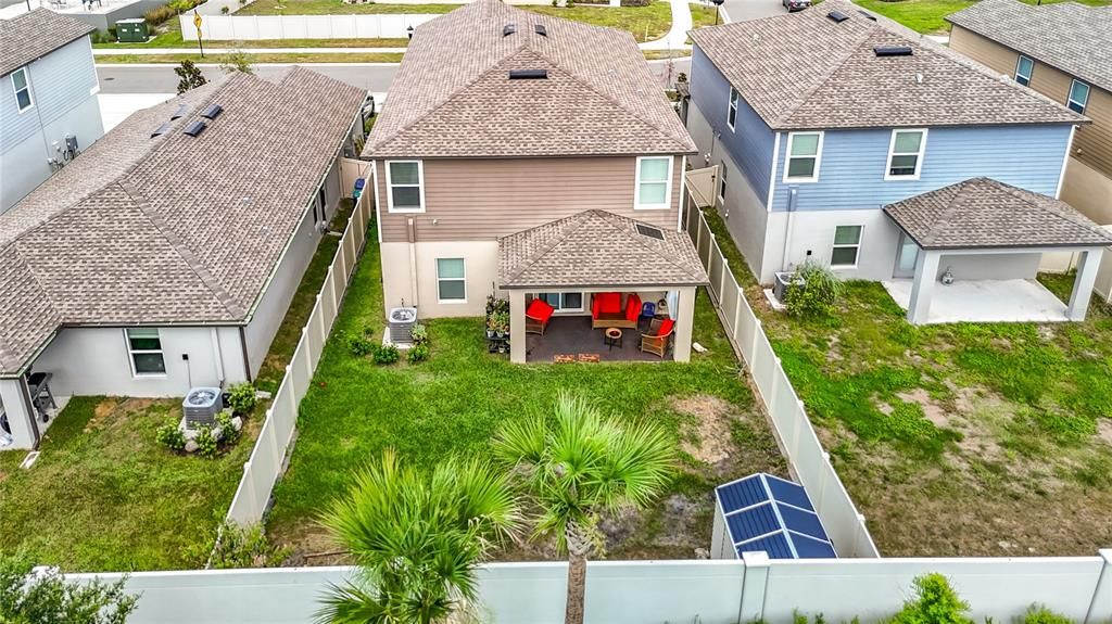 For Sale: $440,000 (6 beds, 3 baths, 2580 Square Feet)