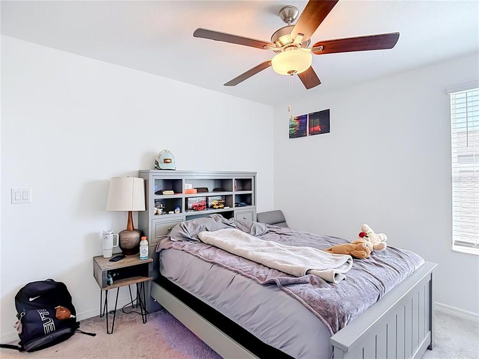 For Sale: $440,000 (6 beds, 3 baths, 2580 Square Feet)