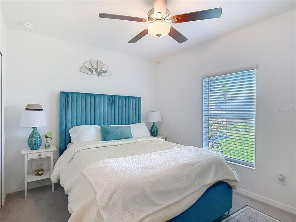 For Sale: $440,000 (6 beds, 3 baths, 2580 Square Feet)