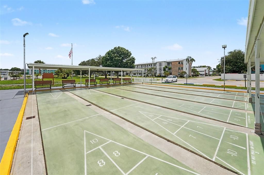 For Sale: $147,000 (2 beds, 2 baths, 950 Square Feet)
