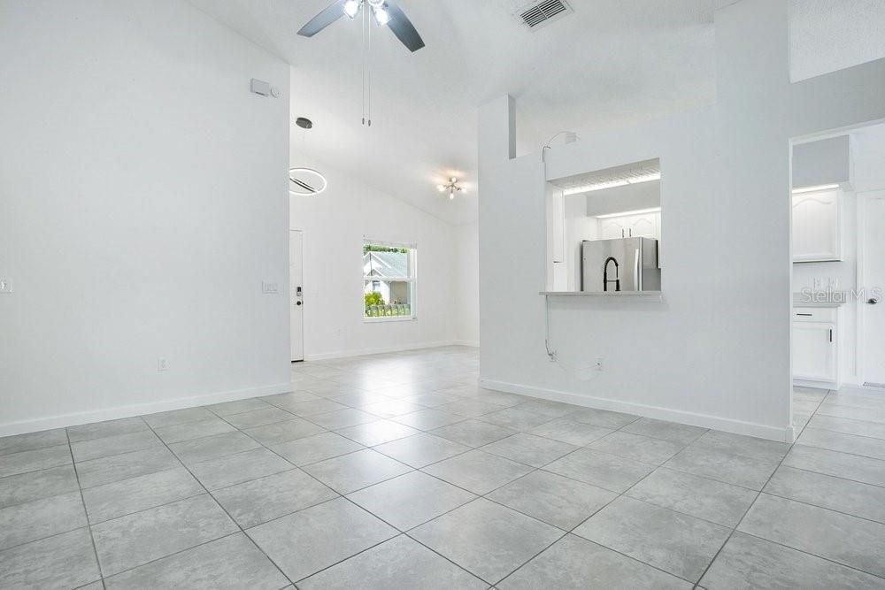 En Venta: $390,000 (3 camas, 2 baños, 1294 Pies cuadrados)