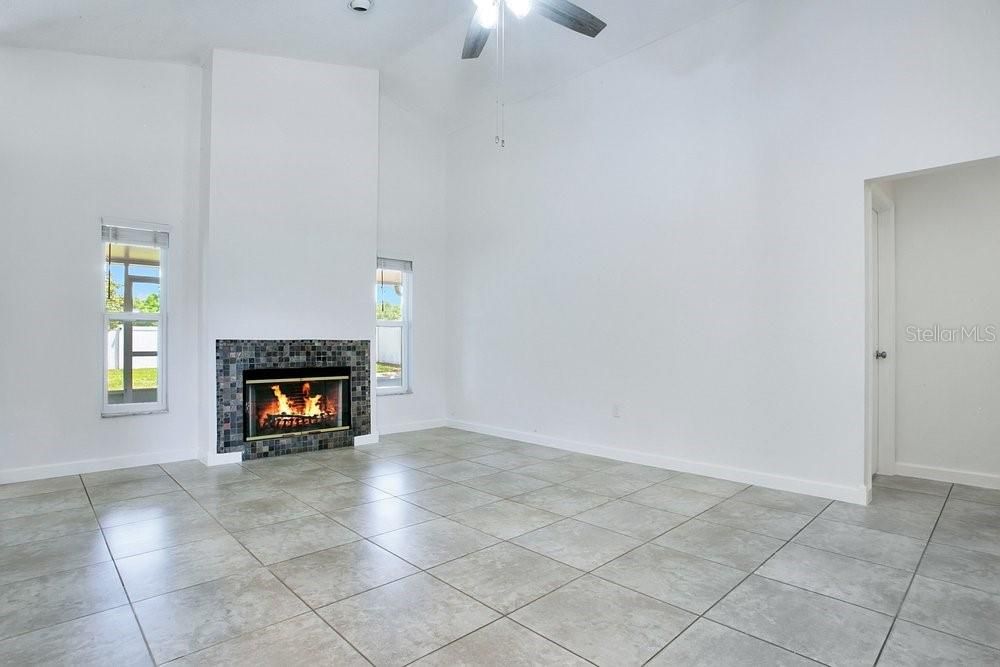 En Venta: $390,000 (3 camas, 2 baños, 1294 Pies cuadrados)