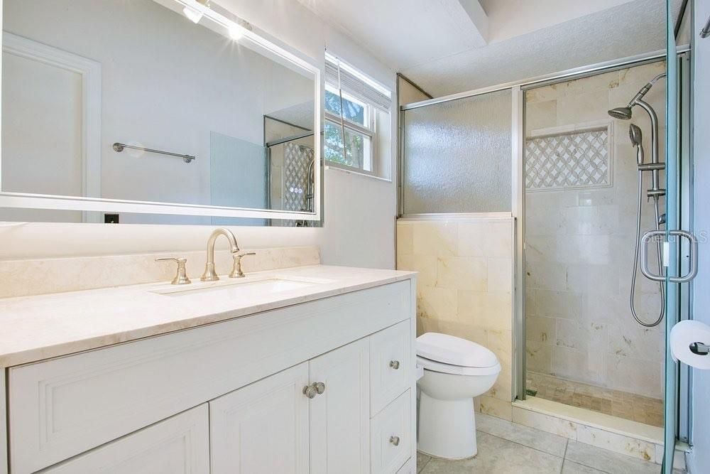 En Venta: $390,000 (3 camas, 2 baños, 1294 Pies cuadrados)