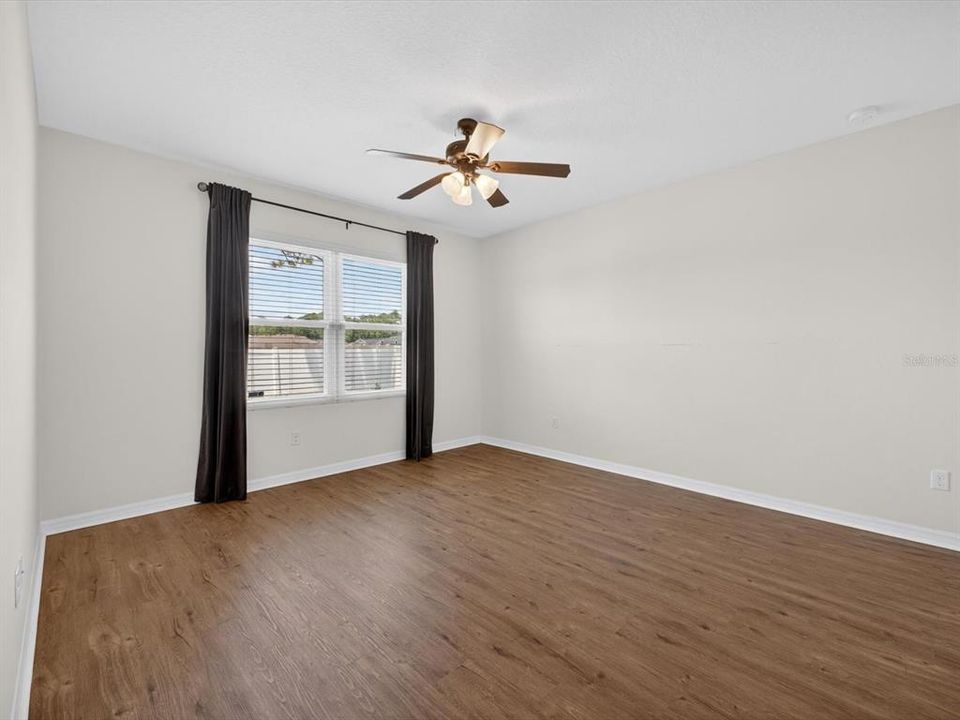 For Sale: $371,000 (3 beds, 2 baths, 1669 Square Feet)