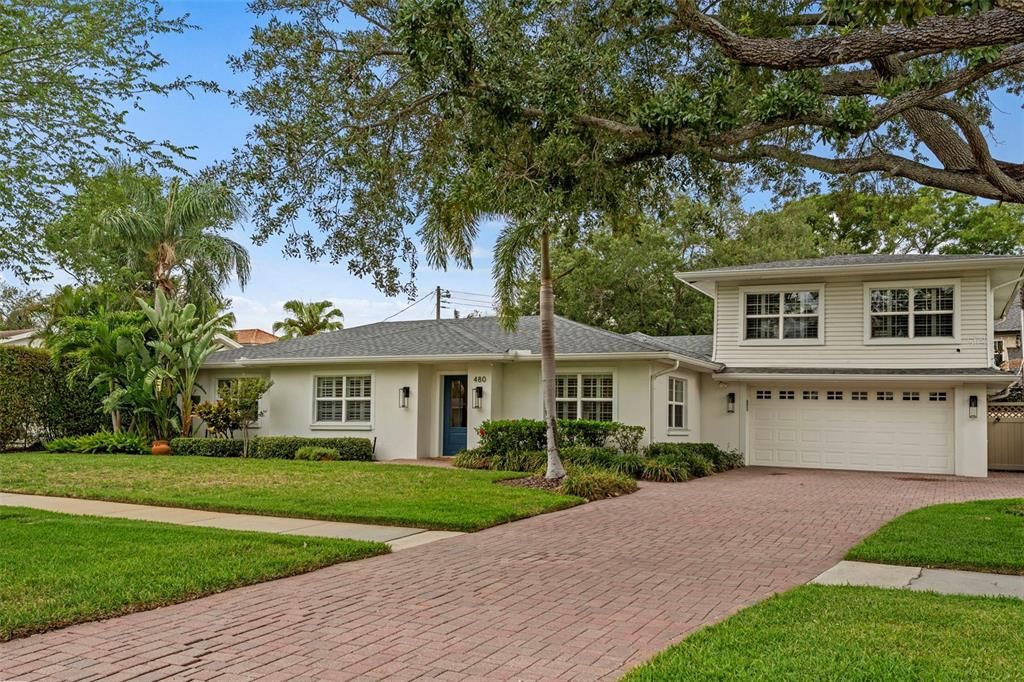 For Sale: $1,799,000 (5 beds, 3 baths, 3050 Square Feet)