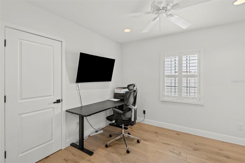 For Sale: $1,799,000 (5 beds, 3 baths, 3050 Square Feet)