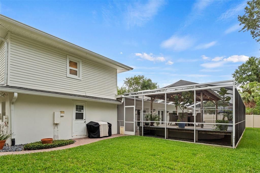 For Sale: $1,799,000 (5 beds, 3 baths, 3050 Square Feet)