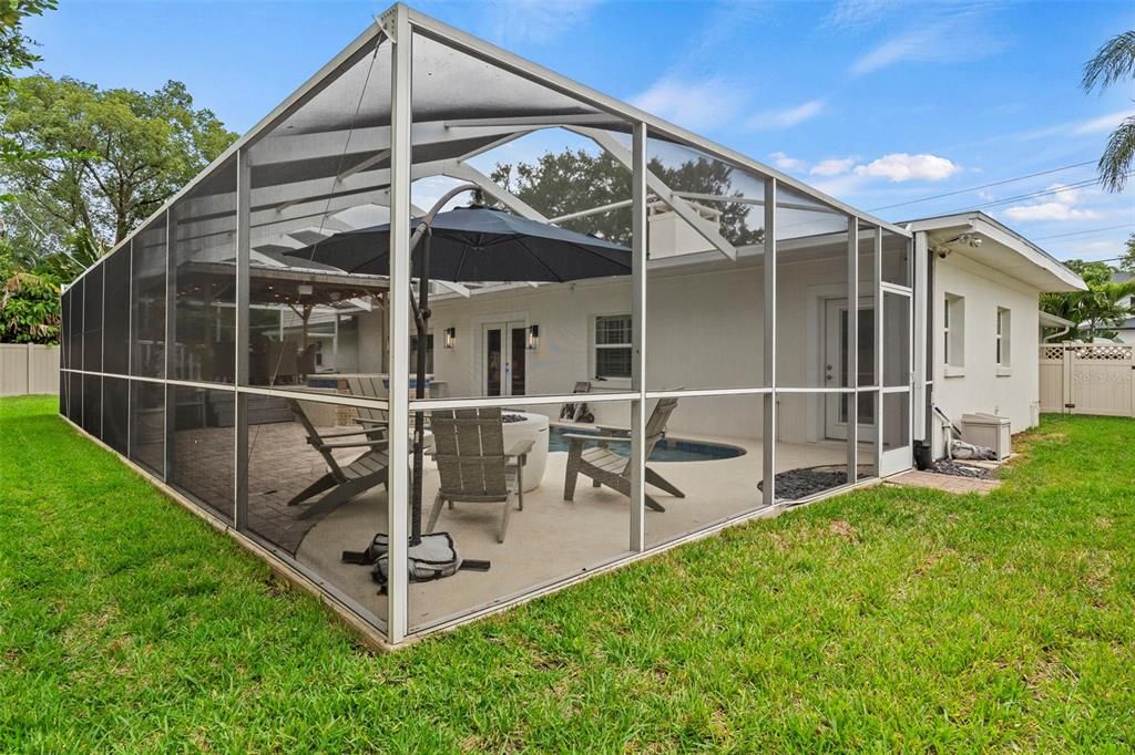 For Sale: $1,799,000 (5 beds, 3 baths, 3050 Square Feet)