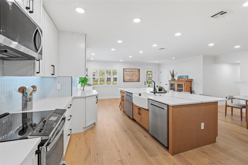 For Sale: $1,799,000 (5 beds, 3 baths, 3050 Square Feet)