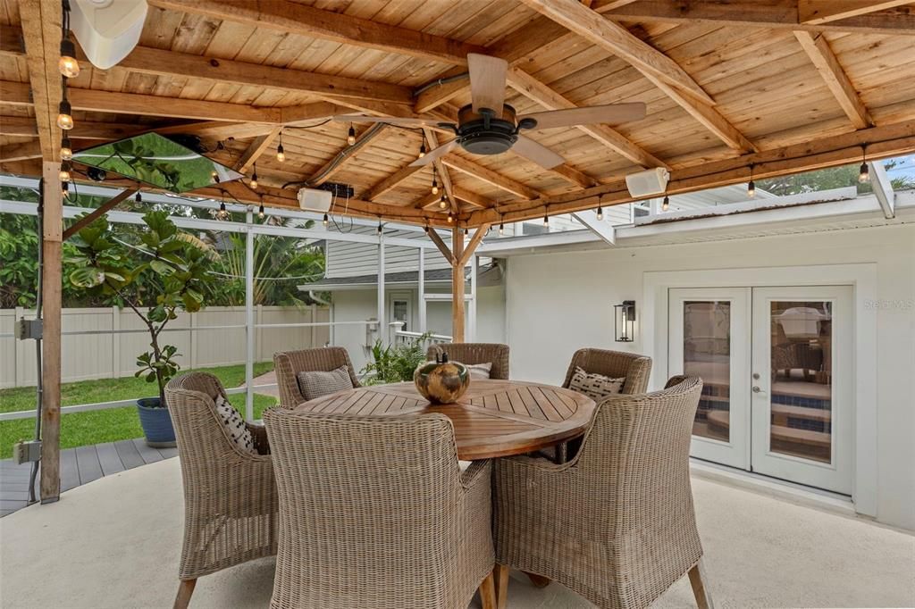 For Sale: $1,799,000 (5 beds, 3 baths, 3050 Square Feet)