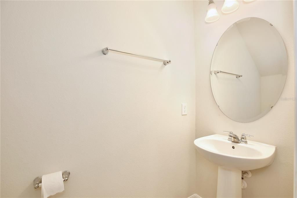 В аренду: $2,195 (2 спален, 2 ванн, 1706 Квадратных фут)