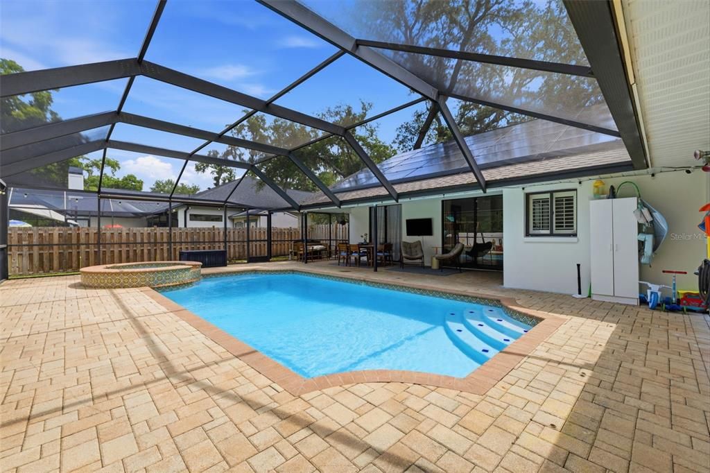En Venta: $549,999 (4 camas, 2 baños, 2280 Pies cuadrados)