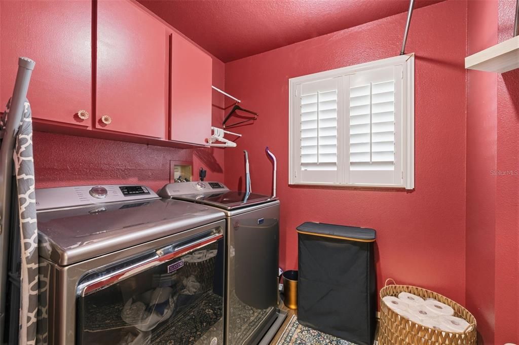 En Venta: $549,999 (4 camas, 2 baños, 2280 Pies cuadrados)