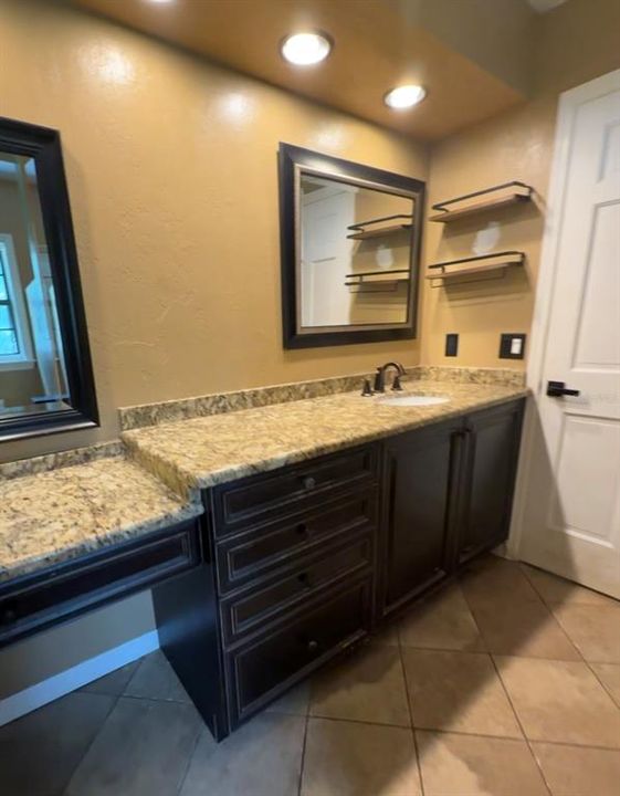 For Sale: $360,000 (3 beds, 2 baths, 1596 Square Feet)