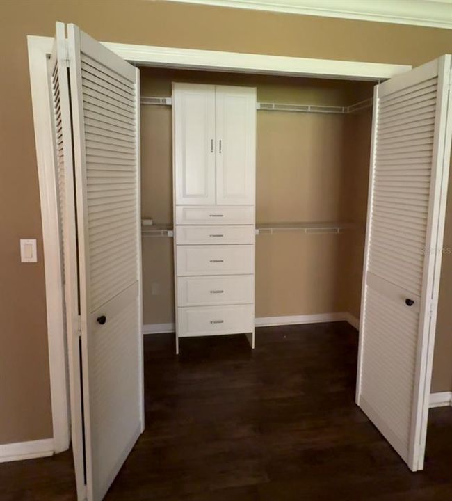 For Sale: $360,000 (3 beds, 2 baths, 1596 Square Feet)