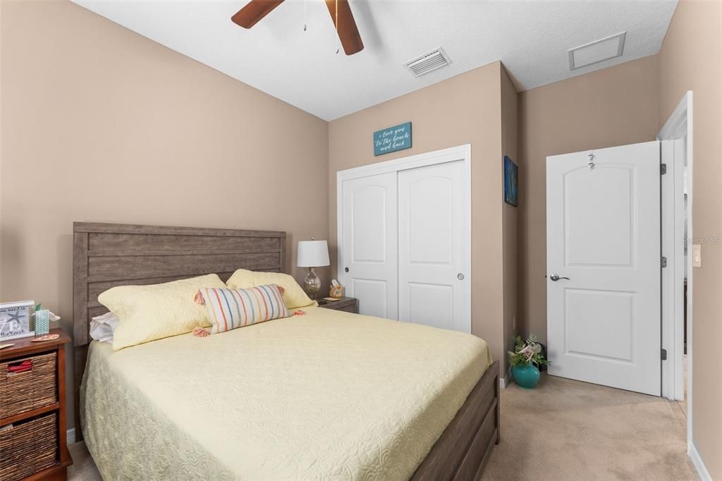 For Sale: $355,000 (3 beds, 2 baths, 1862 Square Feet)