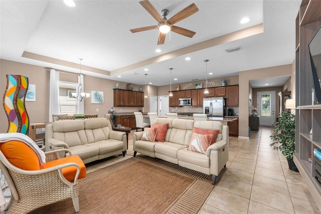 For Sale: $355,000 (3 beds, 2 baths, 1862 Square Feet)