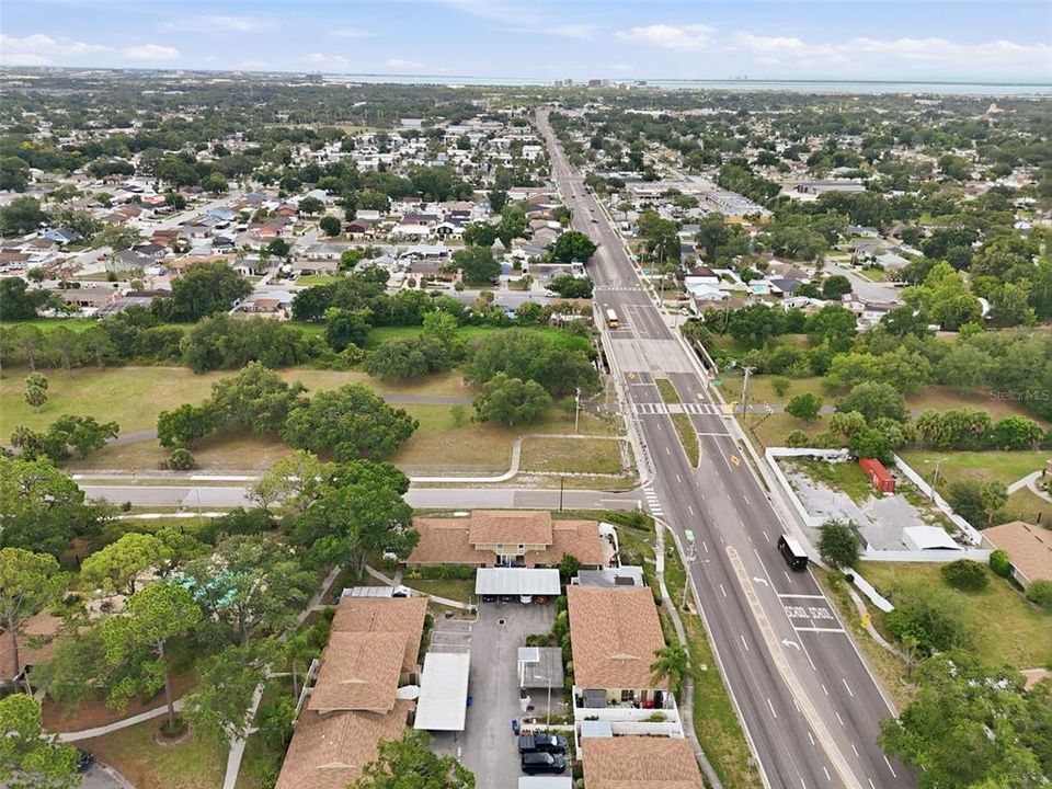 For Sale: $225,000 (2 beds, 1 baths, 1056 Square Feet)