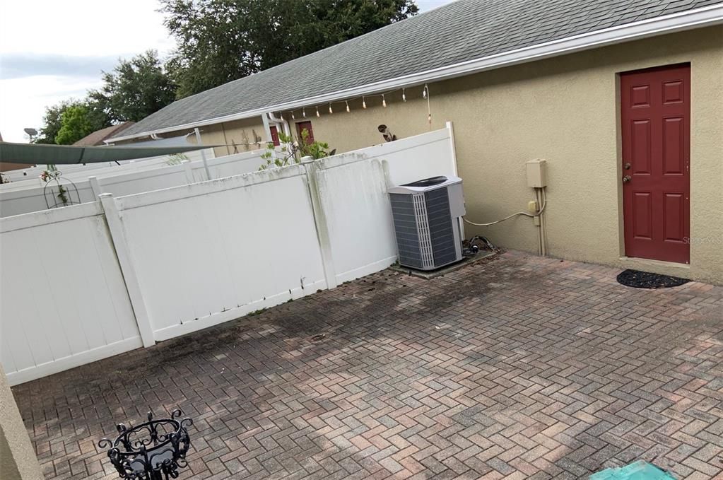 For Rent: $2,565 (4 beds, 3 baths, 1735 Square Feet)
