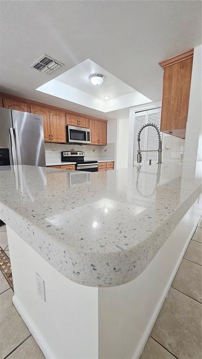 На продажу: $319,900 (3 спален, 2 ванн, 1801 Квадратных фут)