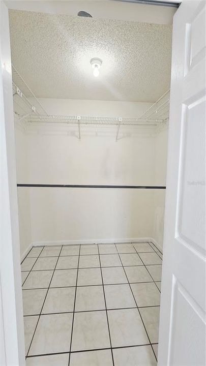 На продажу: $319,900 (3 спален, 2 ванн, 1801 Квадратных фут)